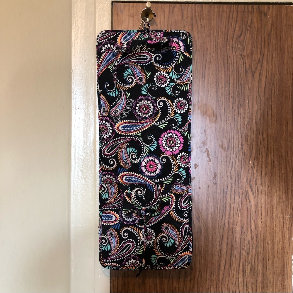 VERA BRADLEY (RETIRED) PAISLEY QUILTED HANGING COSMETIC BAG - NWOT